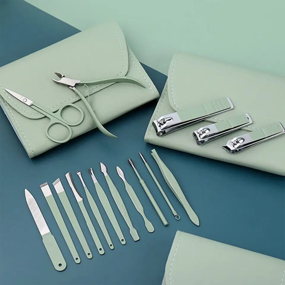 Portable 16 pcs Manicure Kit