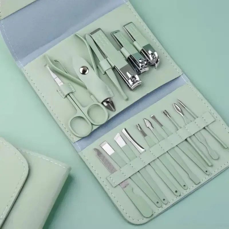 Portable 16 pcs Manicure Kit