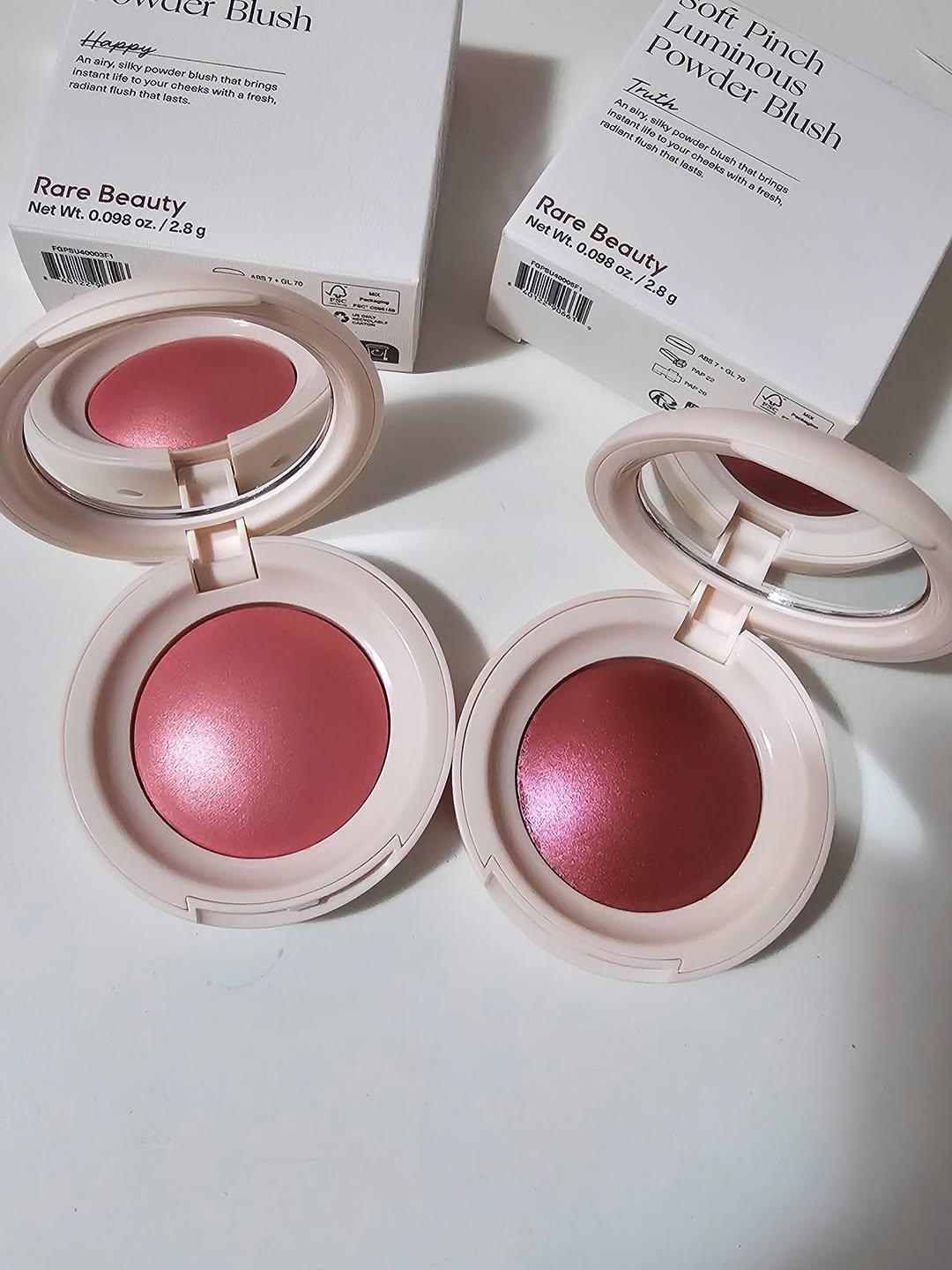 Rare beauty- (soft pinch luminous powder blush)