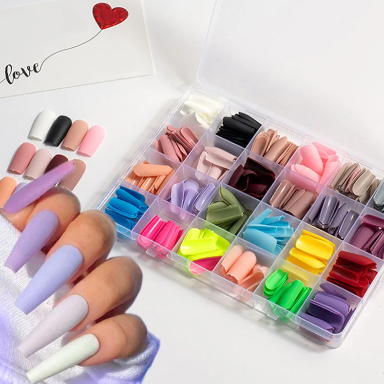576 Pcs Set Colorful Fake Nails  ( 24 Colors )
