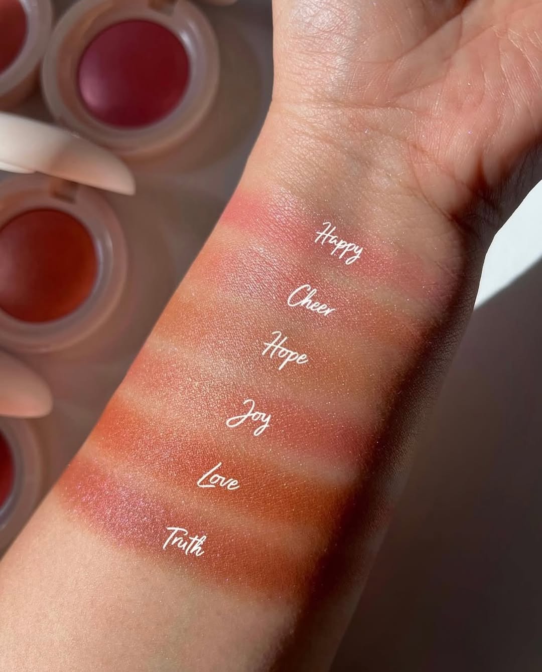Rare beauty- (soft pinch luminous powder blush)